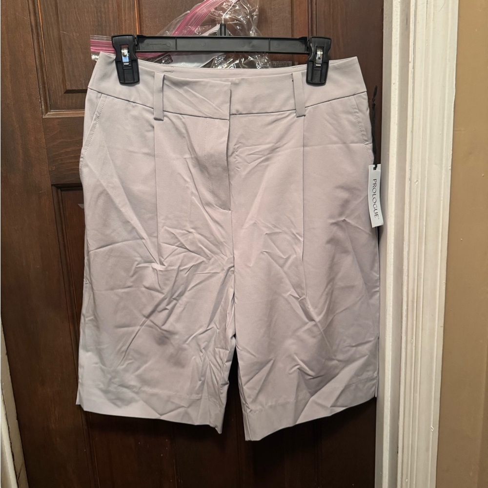 Women’s Gray Prologue Size 6 Shorts (NEW)